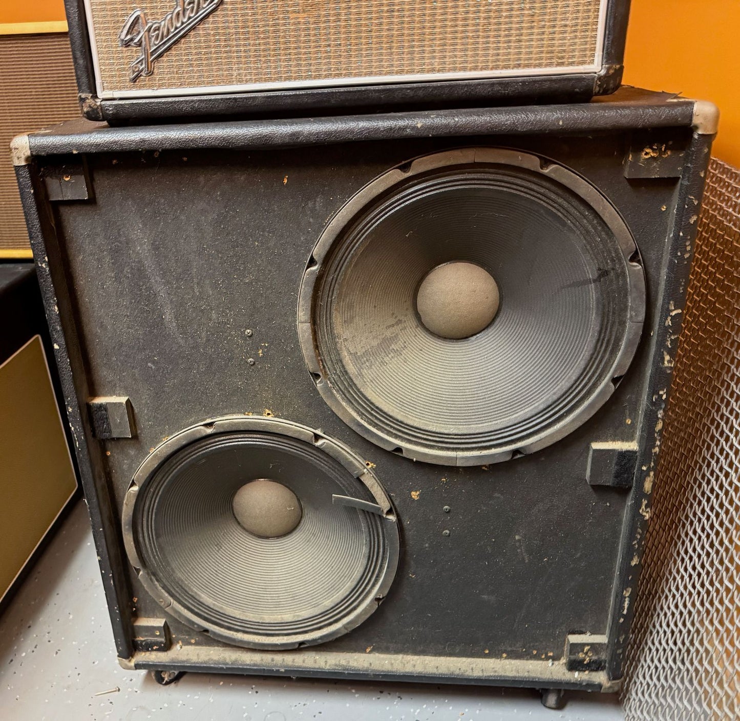 Fender Bassman "Drip Edge" 2-Channel 50-Watt 2x15" Piggyback Guitar Amp 1968 - 1969 - Silverface