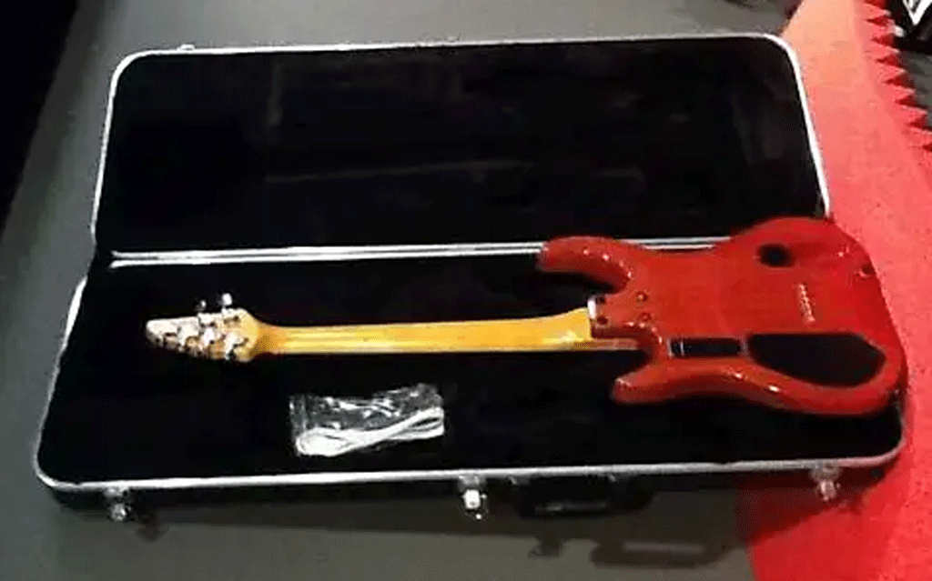 Brian Moore i81.13.USB Hybrid Synth Electric Guitar Amber