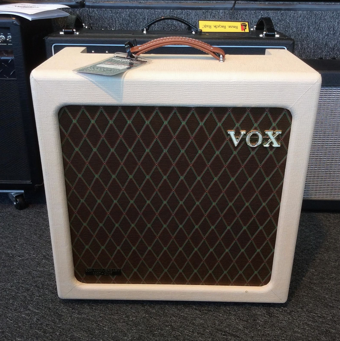 Vox Hand-wired AC15H1TV With Blue Alnico Speaker - Hybrid Guitar World